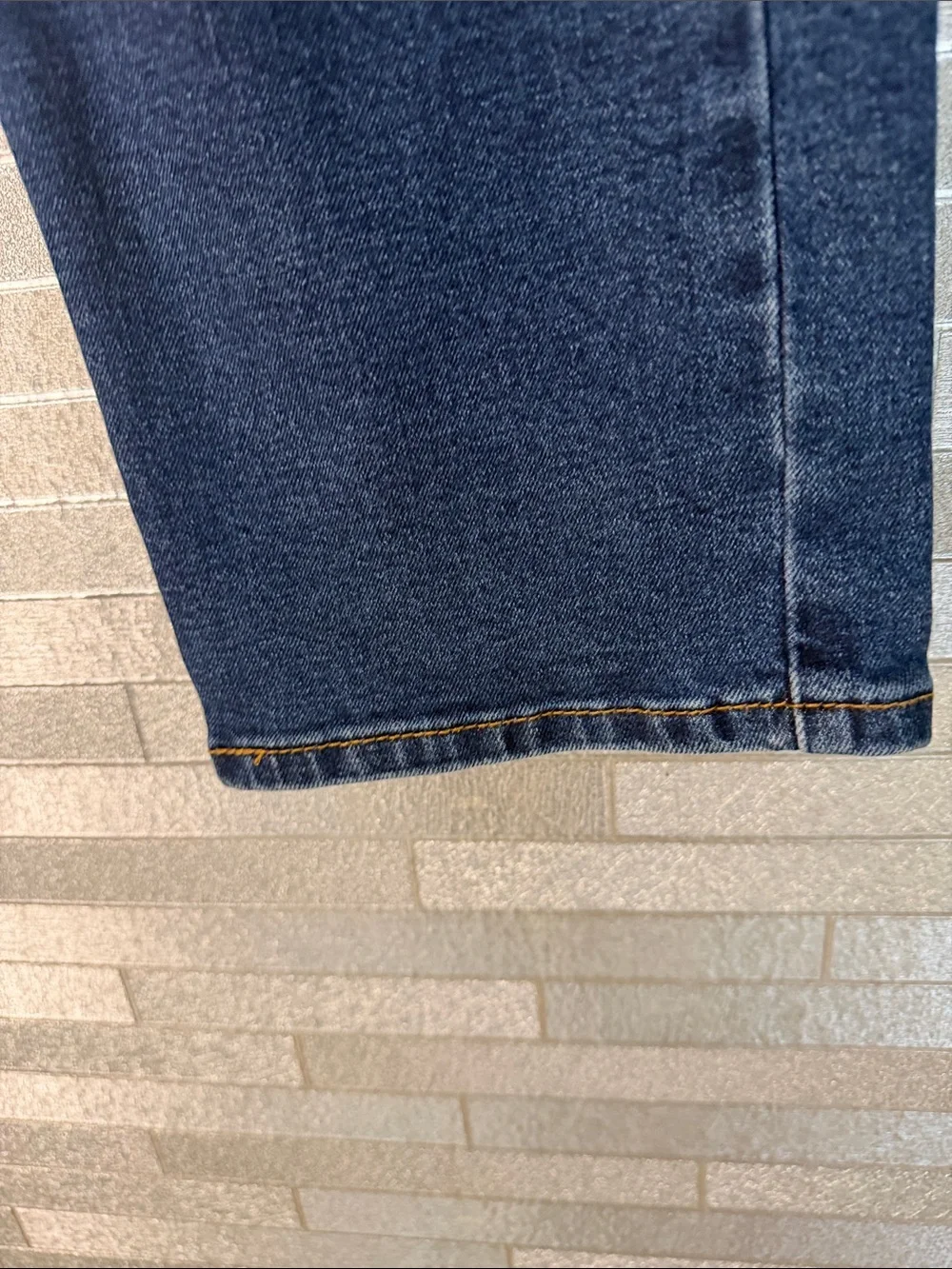 Levi's 502 Men's Dark Blue Denim Jeans 36 x 30, Classic Straight Fit